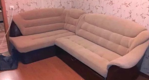 Перетяжка углового дивана. Якутск